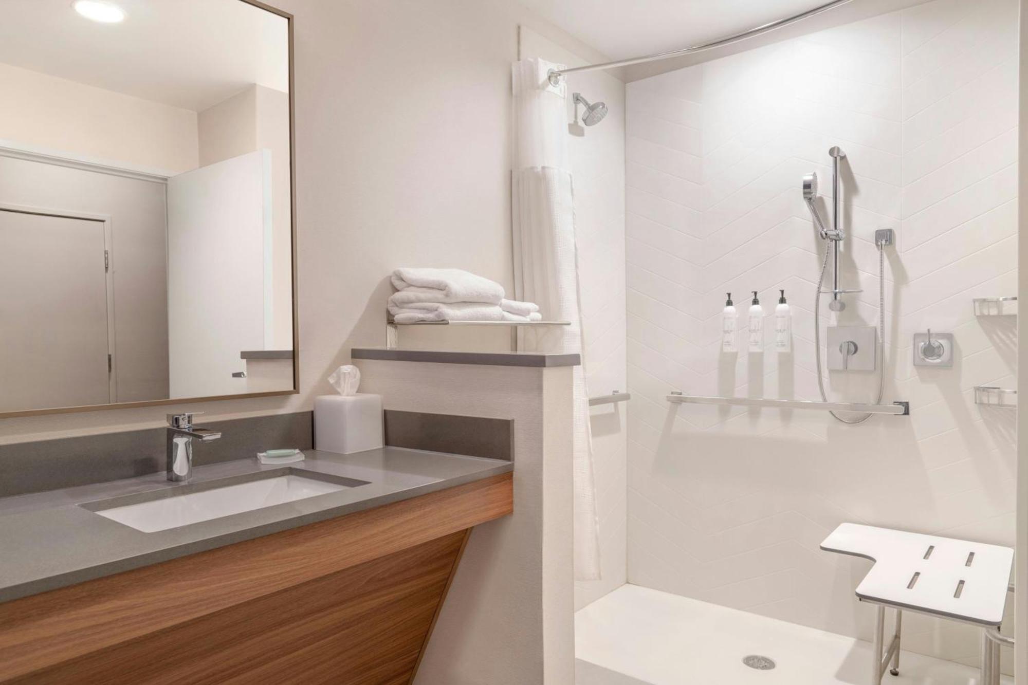 Fairfield By Marriott & Detroit